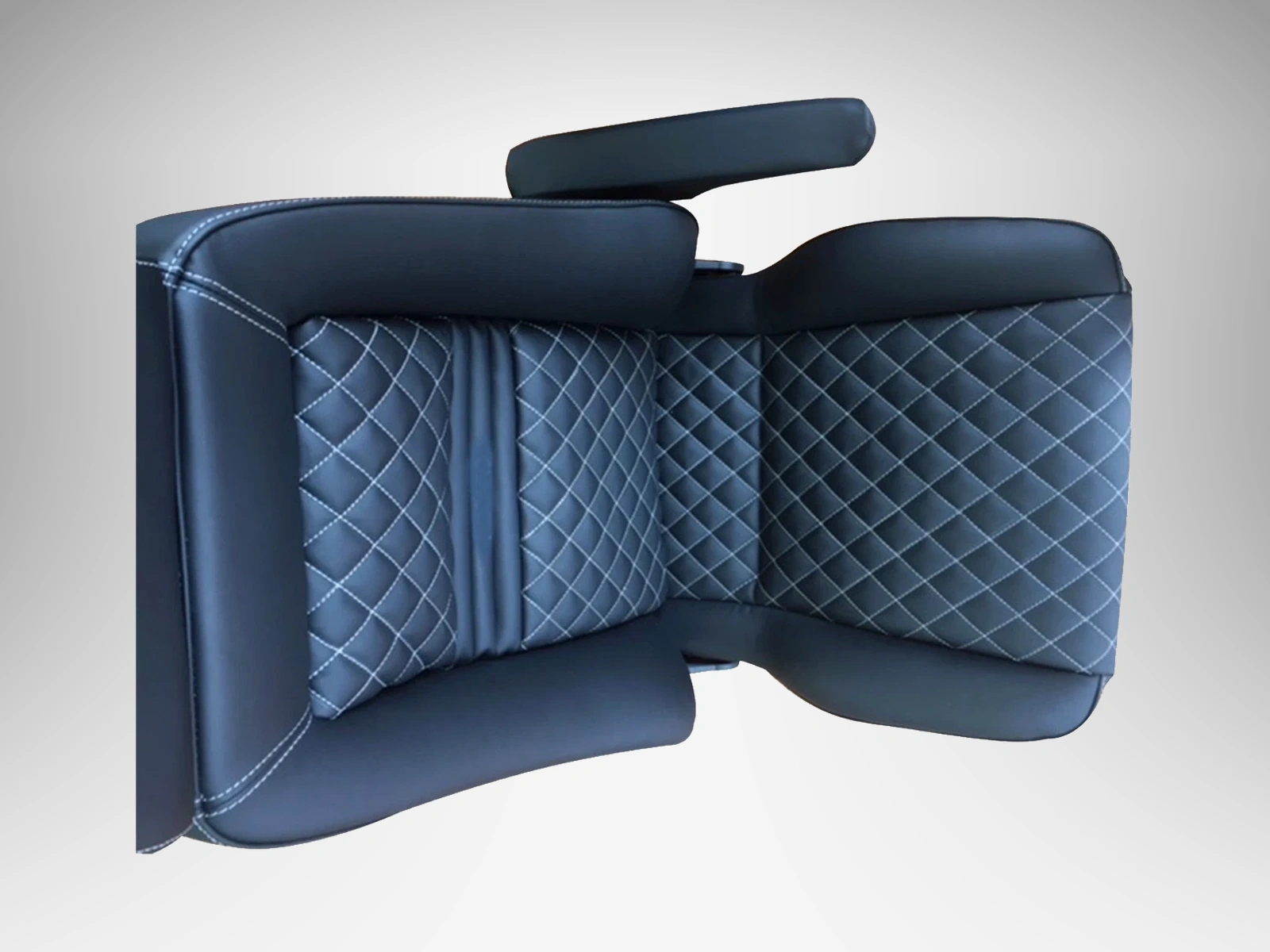 2 recaro specialist s sitze schwarz leder mit rautenmuster und armlehnen 05 referenzhintergrund Autopolsterei Recaro Specialist S schwarz – Ausführung schwarz, Produktansicht 5