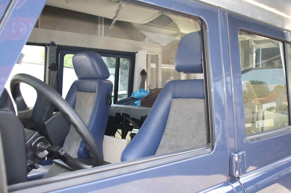 KLA 2766224284 09 Autopolsterei 2 Recaro Sitze für Landrover Defender Leder-Alcantara neu bezogen – Bild 9