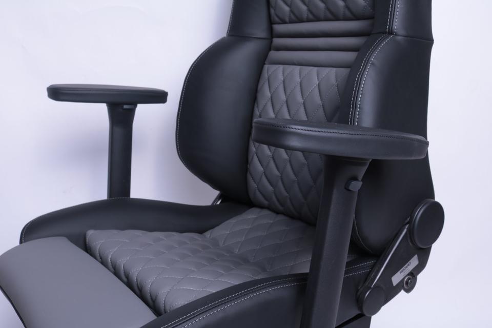 KLA 2770663406 16 Autopolsterei Bürostuhl aus Recaro Sportster CS Leder Porsche Pepita neu bezoge – Bild 16