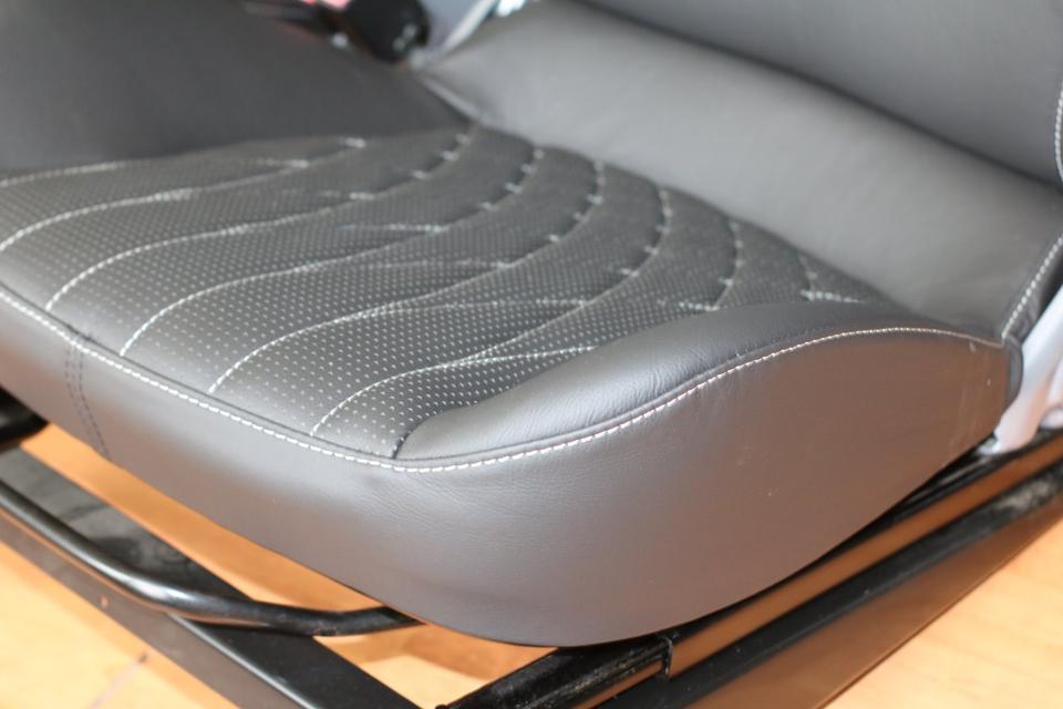 KLA 2773970768 18 Autopolsterei Individuelle Belederung Smart Sitzen 450 451 453 Sattlerei – Bild 17