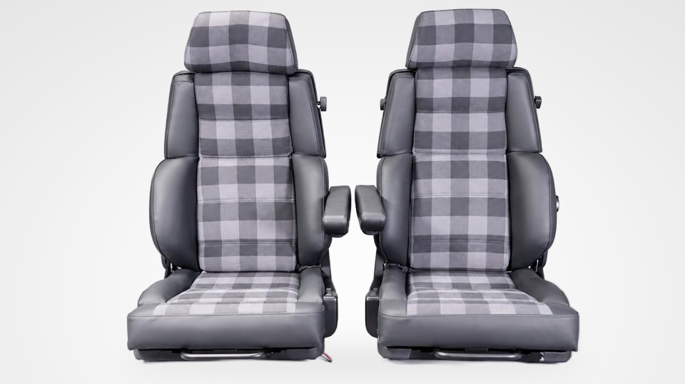 KLA 3209921485 02 Studio Autopolsterei 2 Recaro Orthopäd 81 Mercedes G W460W461 W463 restauriert – Bild 2