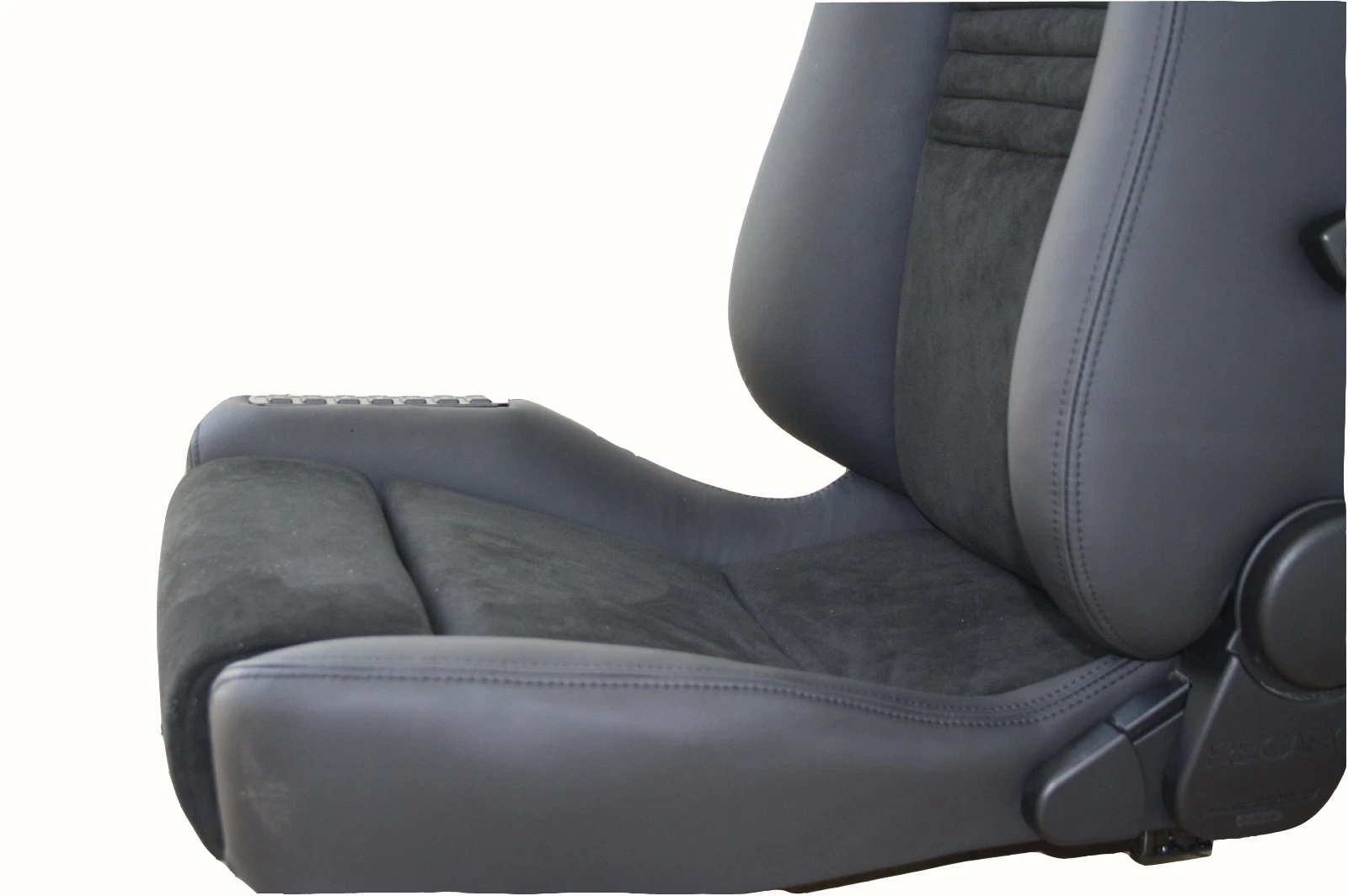 RECARO Ergomed DS Leder Alcantara schwarz – Bild 6 Autopolsterei RECARO Ergomed DS Sitzpaar in schwarzem Leder und Alcantara, Klimapaket, Foto 6 von 7