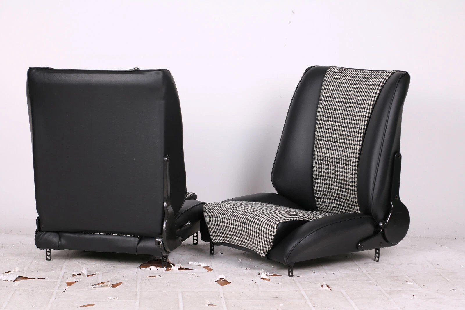 RECARO Idealsitz S Pepita Porsche 911 SWB – Bild 4 Autopolsterei RECARO Idealsitz S Pepita Porsche 911 SWB – Produktbild 4