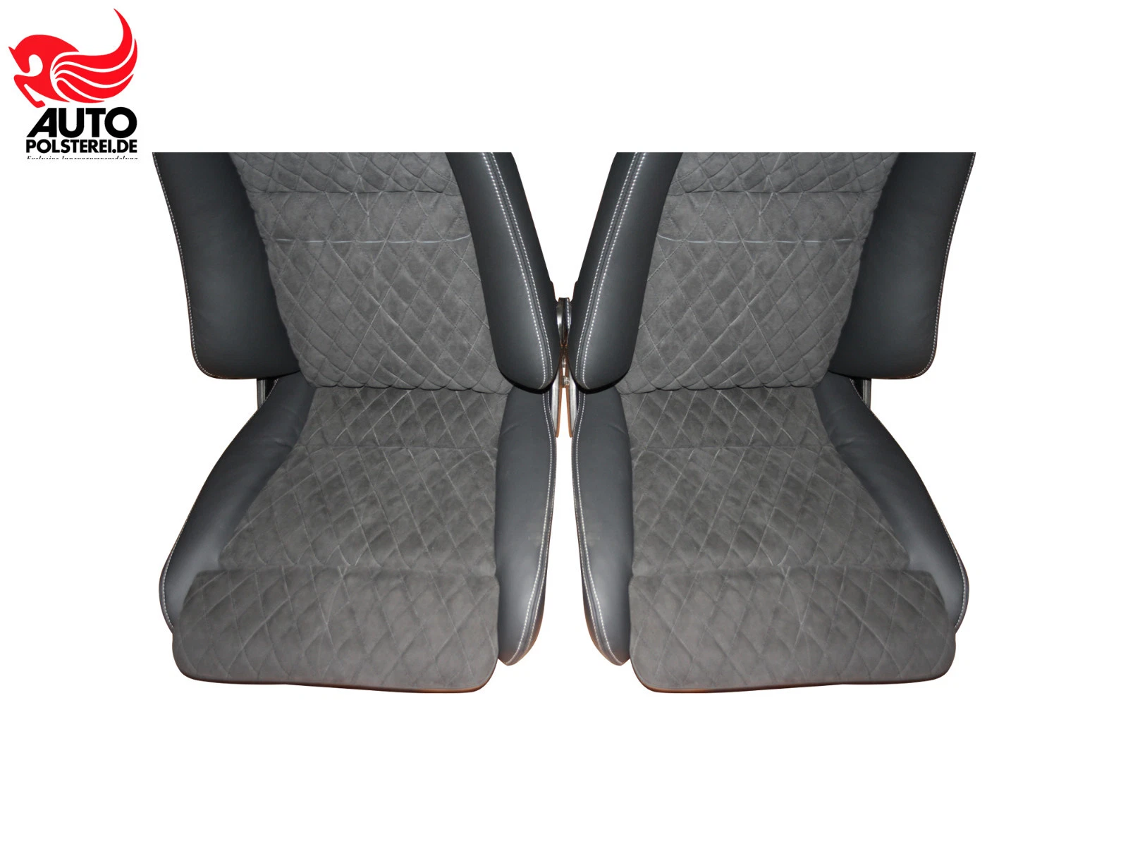 RECARO Specialist M Leder Alcantara – Bild 2 Autopolsterei RECARO Specialist M Sitzpaar aus schwarzem Leder und Alcantara, Produktfoto 2 von 8