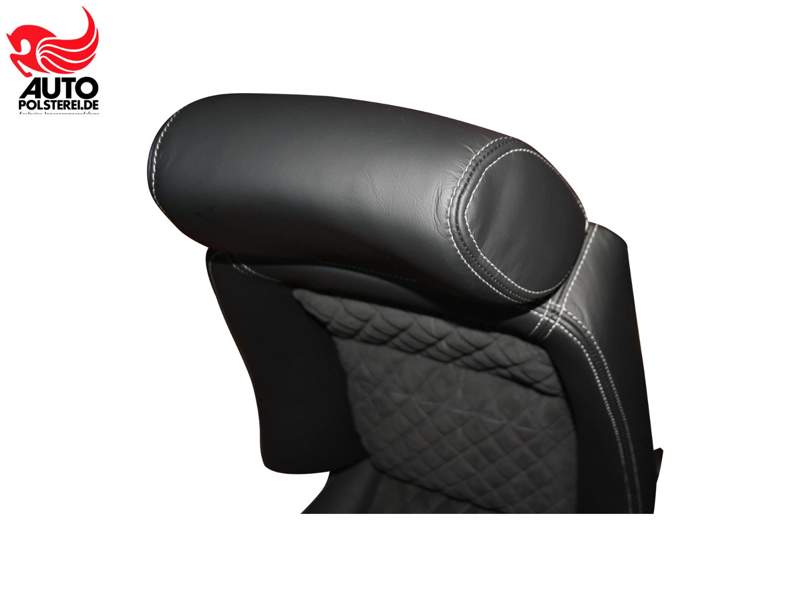 RECARO Specialist M Leder Alcantara – Bild 3 Autopolsterei RECARO Specialist M Sitzpaar aus schwarzem Leder und Alcantara, Produktfoto 3 von 8