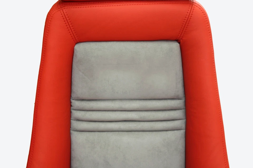 ebay 254194642269 gallery 03 Autopolsterei Detail der grauen Alcantara-Mittelbahn am RECARO Specialist M